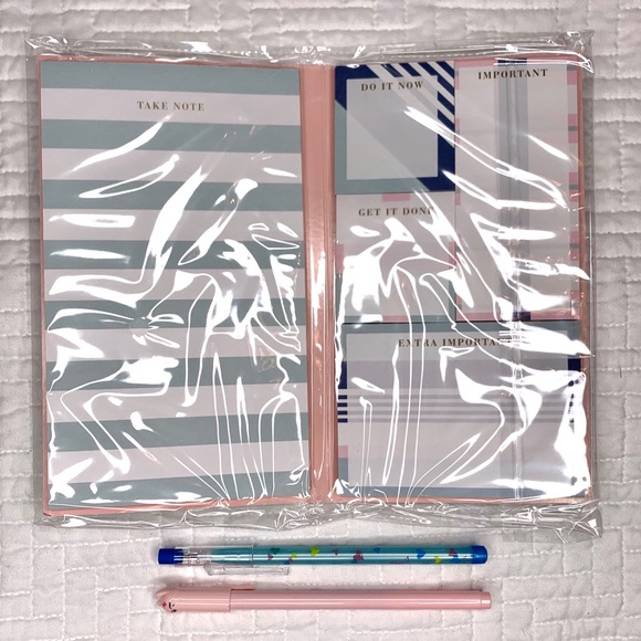 2/$15 Notes set- Post it note set w/ cat pen & a refillable pencil - Picture 4 of 7